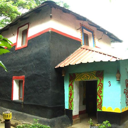 Hotel Raktokorobi Karu Gram Sri Niketan Exteriér fotografie