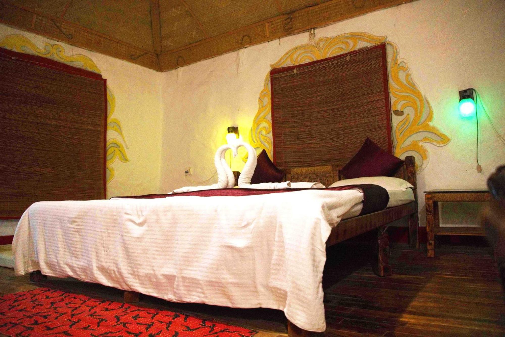 Hotel Raktokorobi Karu Gram Sri Niketan Exteriér fotografie